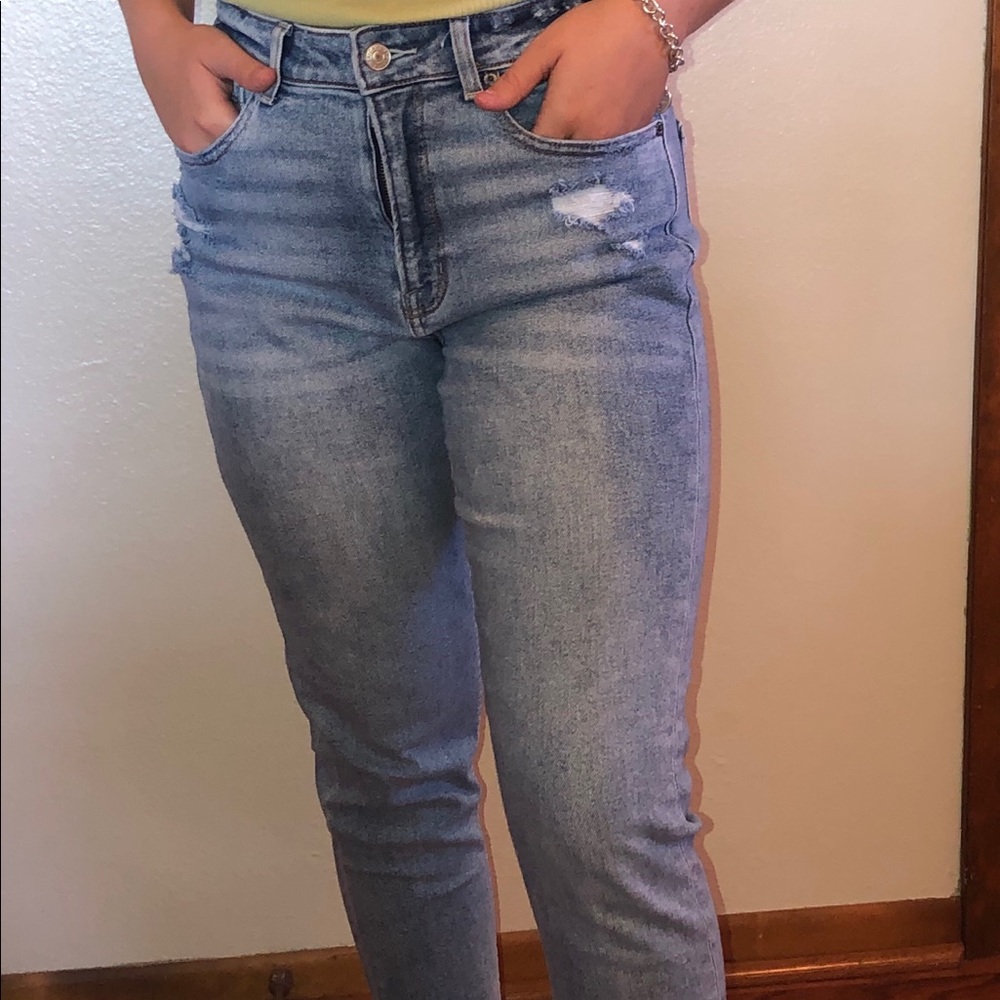 American Eagle stretch Mom Jeans